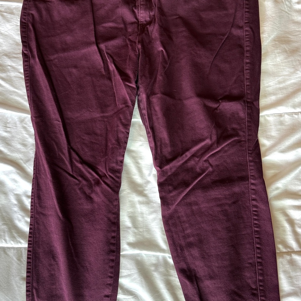 Women's Burgundy Skinny Jeans 26W